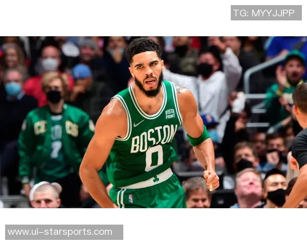 塔图姆分享惊艳扣篮视频引发热议鞋子成关键因素引发讨论