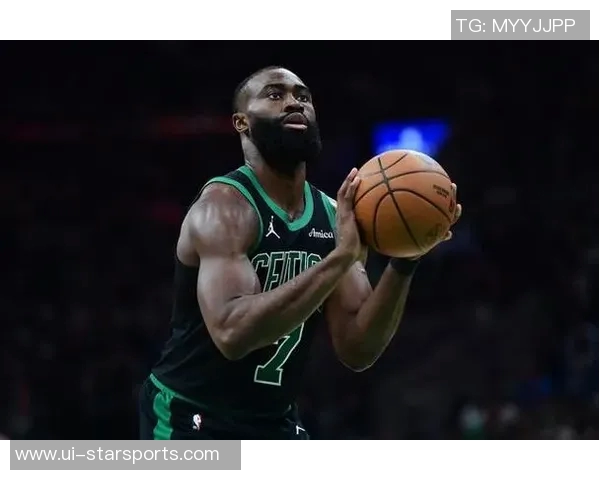 杰伦布朗称赞蒂尔曼表现出色末节发挥堪称现象级的全能球员