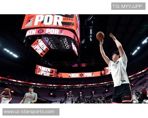 美媒称杨瀚森逐渐融入球队与夏普默契如开拓者的申京与阿门