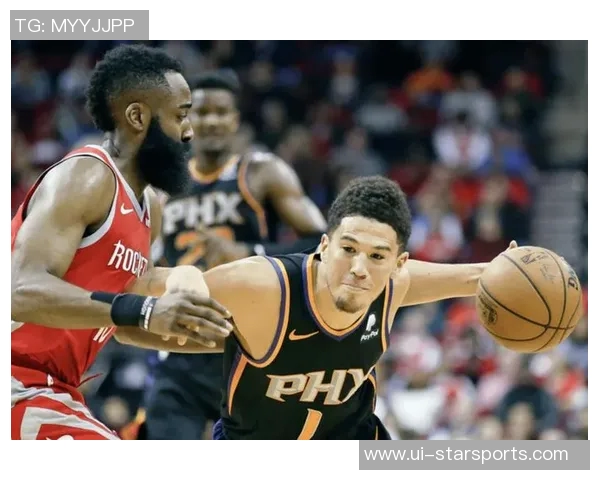 布克称赞格林能减轻压力认为其天赋极高助力球队表现 布克称赞格林能减轻压力认为其天赋极高助力球队表现